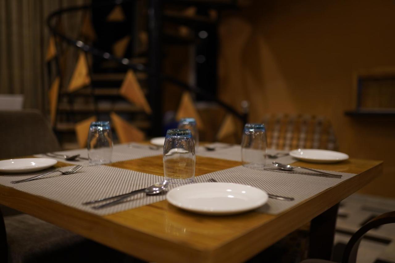 Fabhotel Naivara Boutique Udaipur Buitenkant foto